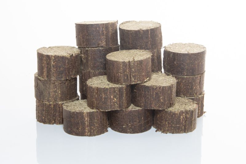 LAX Wiesen Knuspertaler Esparsette + Gemüse - 2 Taler im Shop